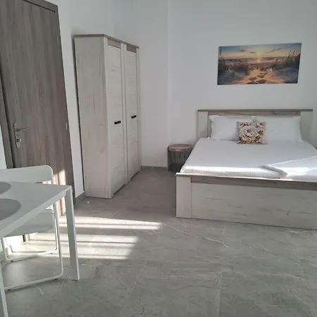 Asprolux студио 1 * Aszproválta